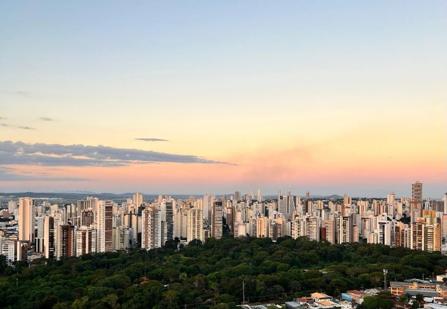 Mobiliado e Decorado - Apartamento 3 Suítes a 350 metros do Lago das Rosas - Goiânia - GO