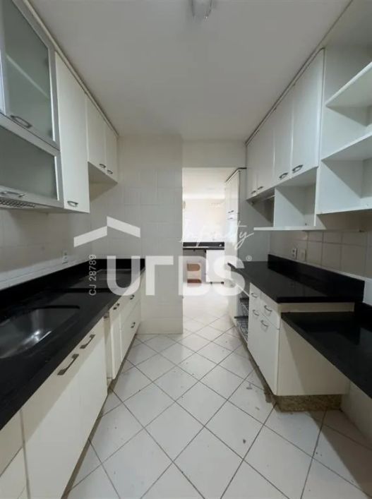 Apartamento de 03 quartos com suíte no Alto da Glória