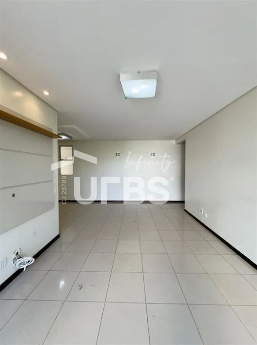 Apartamento de 03 quartos com suíte no Alto da Glória