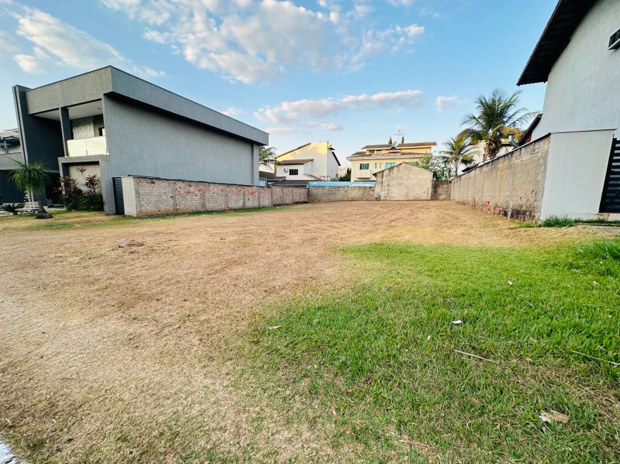 LOTE JARDINS MADRI 450 FRENTE PARA MATA GOIANIA-GO