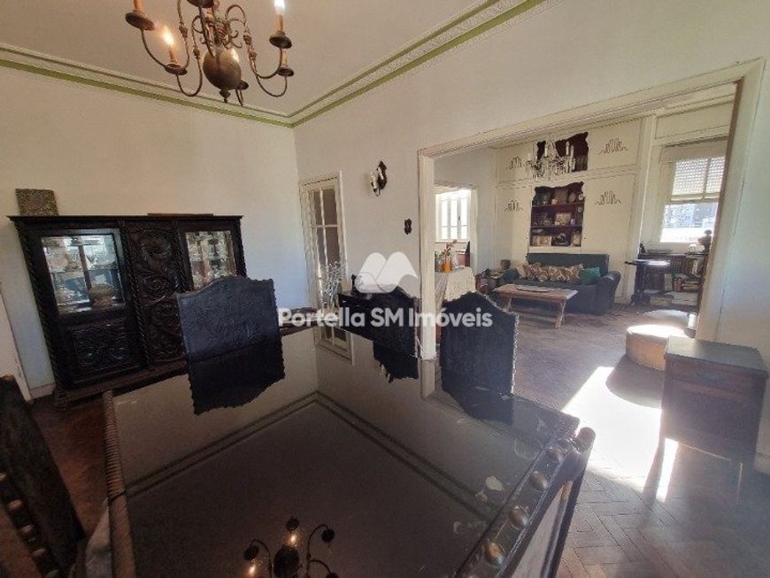Apartamento para venda possui 223 metros quadrados com 4 quartos em Botafogo - Rio de Janeiro - RJ