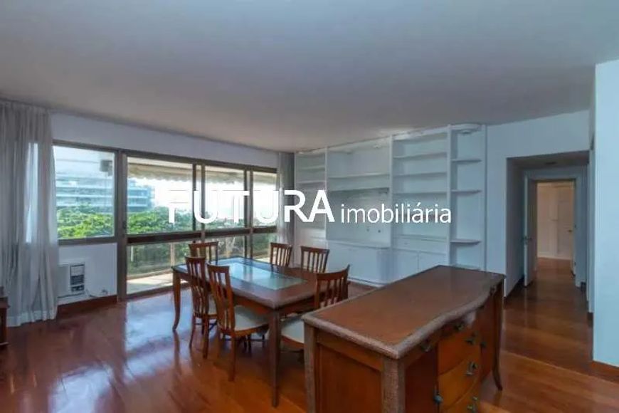 Apartamento - Padrão / Residencial / Leblon