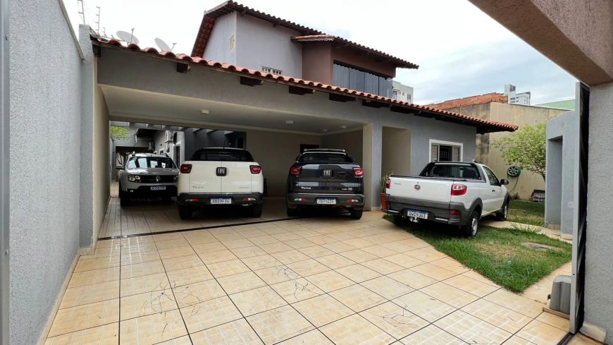 Sobrado à venda no bairro Vila Rosa - Goiânia/GO