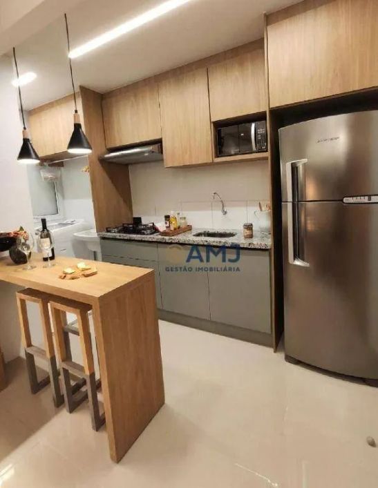 Apartamento no Setor Vila Rosa com dois quartos e uma suíte