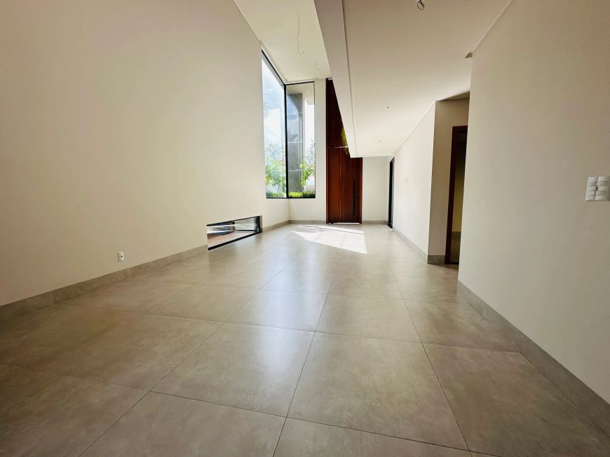 SOBRADO JARDINS MADRI 05 QUARTOS 05 SUITES GOIANIA-GO