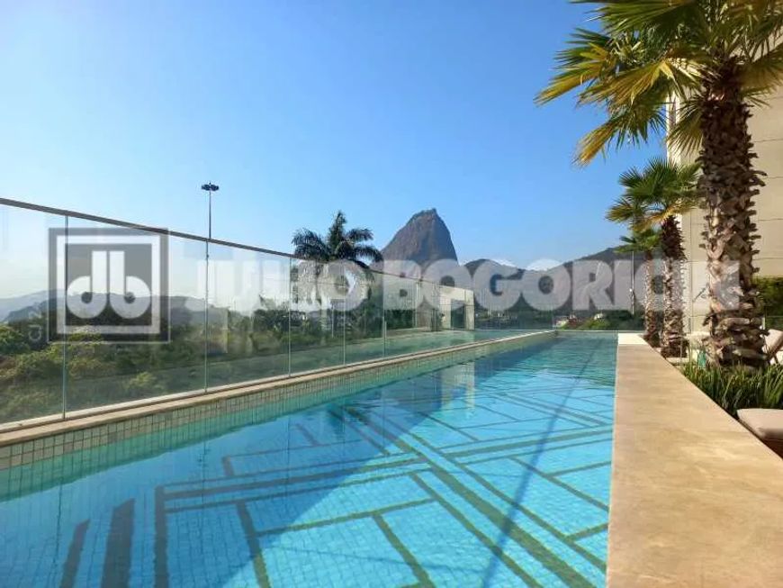 Condomínio Rio by Yoo! Altíssimo padrão, elegante e puro requinte, apartamento espaçoso para quem go