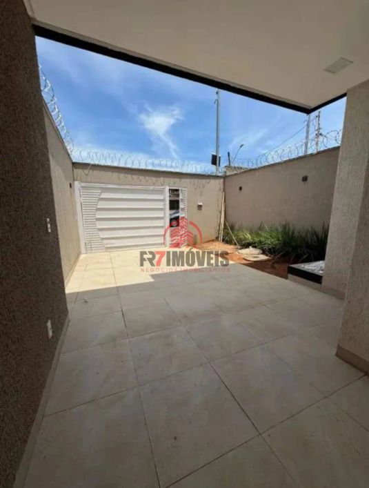 OPORTUNIDADE - CASA 3Q COM ÁREA GOURMET - VILA JOÃO VAZ - GOIÂNIA - GO