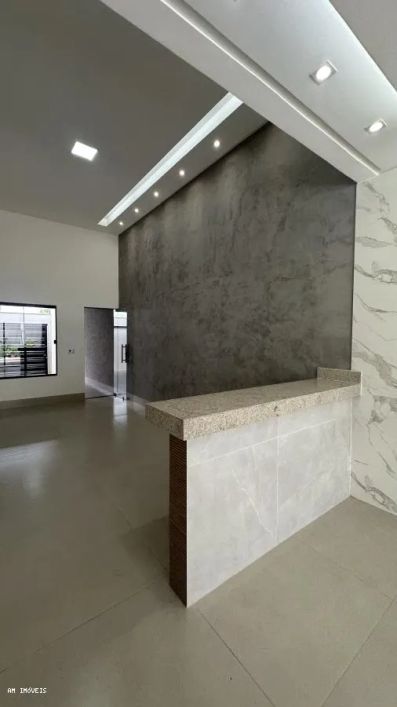 Casa para Venda em Goiânia, Residencial Santa Fé I, 3 dormitórios, 1 suíte, 2 banheiros, 2 vagas