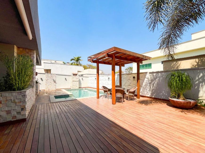 Casa com 3 dormitórios à venda, 181 m² por R$ 2.000.000 - Cond Do Lago - Goiânia/GO
