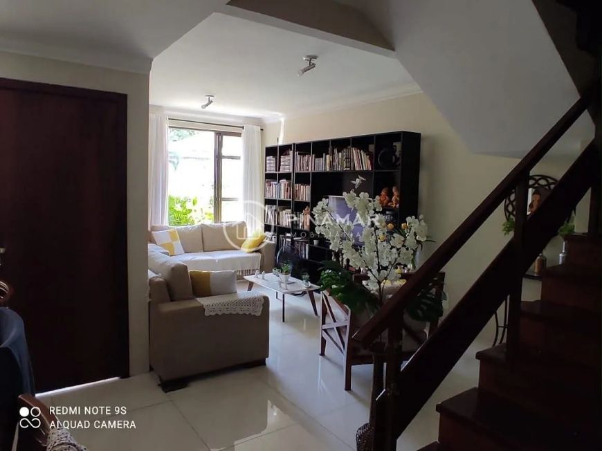 Sobrado à venda, 3 quartos sendo 1 suíte com 160m² no Parque Anhanguera, Goiânia, GO