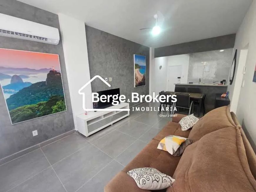 Apartamento : / Residencial / Copacabana