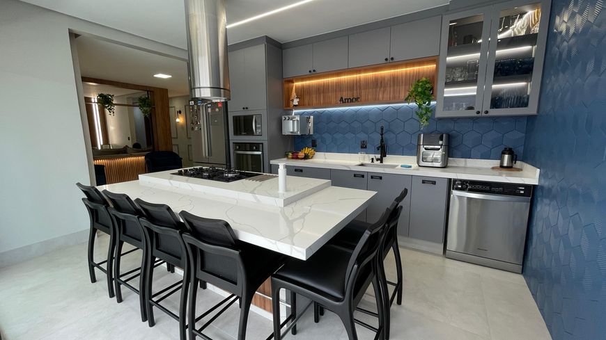 Casa térrea 3 suítes + office, repleta em moveis planejados - Jardins Madri
