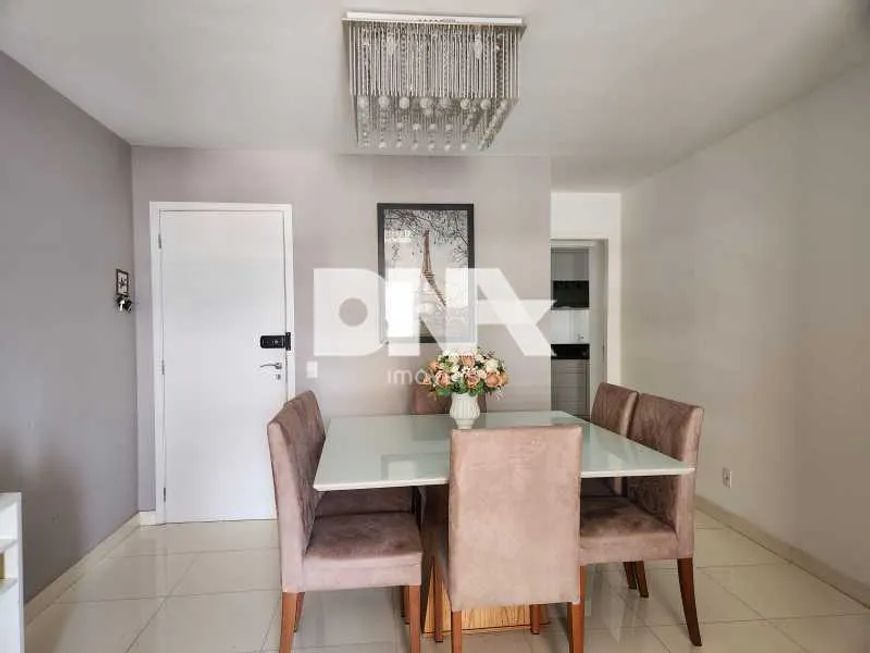 Apartamento : / Residencial / Recreio dos Bandeirantes