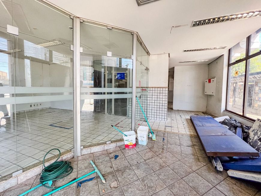 Ponto comercial/Loja/Box para aluguel e venda com 1100 metros quadrados
