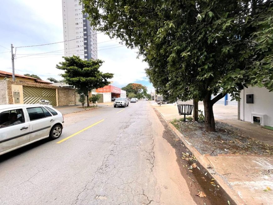 Vende-se Lote Comercial no Setor Sudoeste