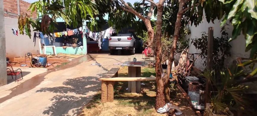 MB/CASA BEM LOCALIZADA EM OUTEIRO.