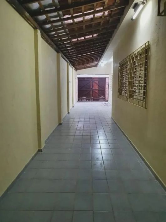 MB/ LINDA CASA A VENDA EM ICOARACI
