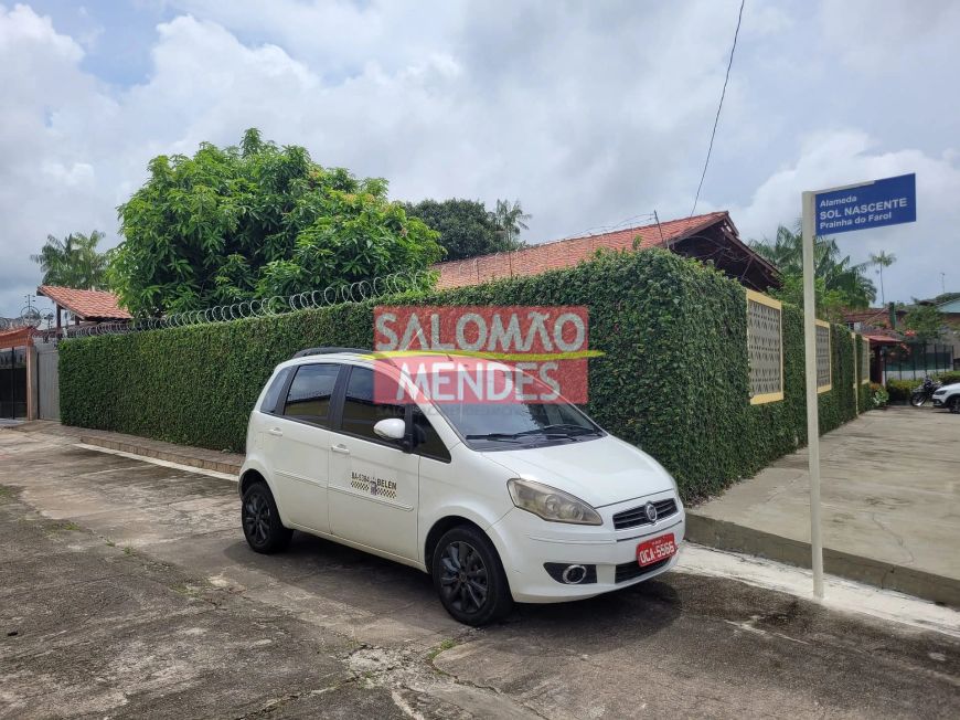 Casa frente a Praia no Farol em Mosqueiro. rara Oportunidade.