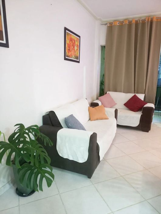 Vendo apartamento de 3 quartos na Marambaia