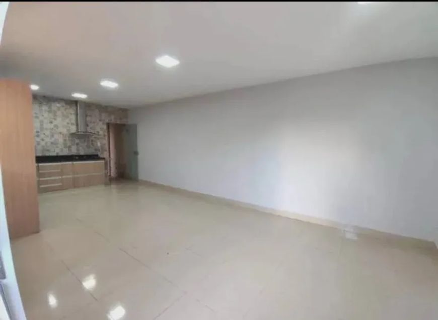 CASA NO TAPANÃ #