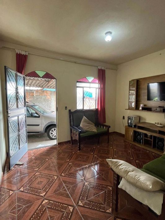 MB/VENDO CASA EM ICOARACI