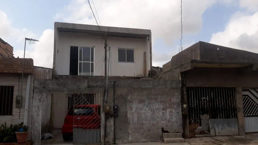 Vendo 2 casas 6x18, no Conj. Paraíso dos Pássaros, p/ Financiar.