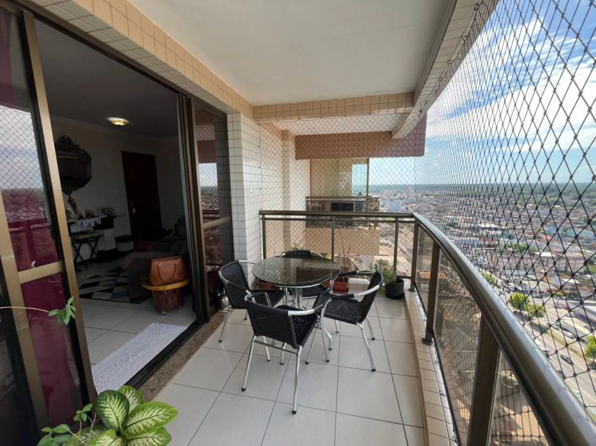 Orlando Machado Creci 10586 Vende Apto no Ed. Zeus Garden - R$ 800.000,00 (Aceita financiamento)