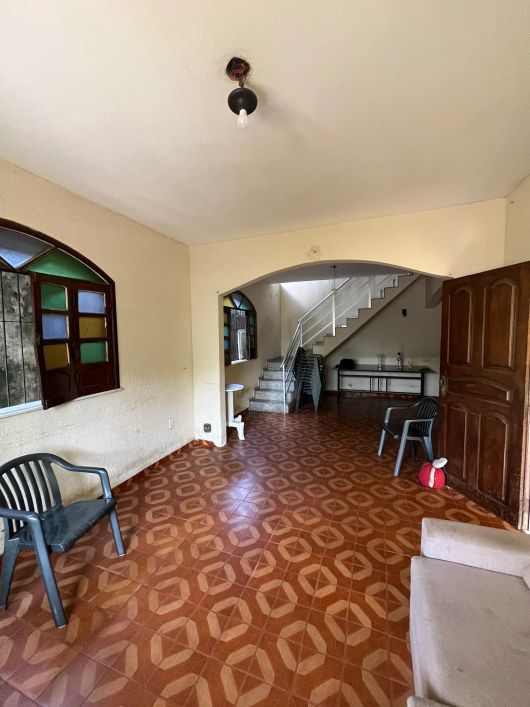 Casa 200m 4/4 na Av. Duque de Caxias - Marco