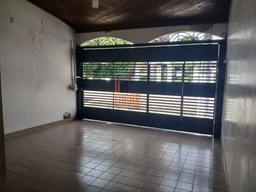 Ampla casa de 3 suítes para venda na travessa Curuzú, Marco, Belém - PA