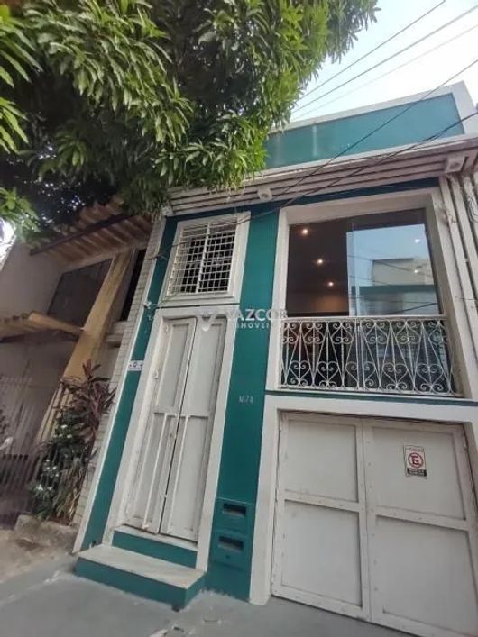 Casarão comercial clássico no bairro Umarizal