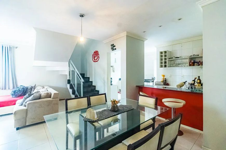 OPORTUNIDADE!!! Casa de alto padrão de arquitetura na A. Montenegro - Cond Park Ville.