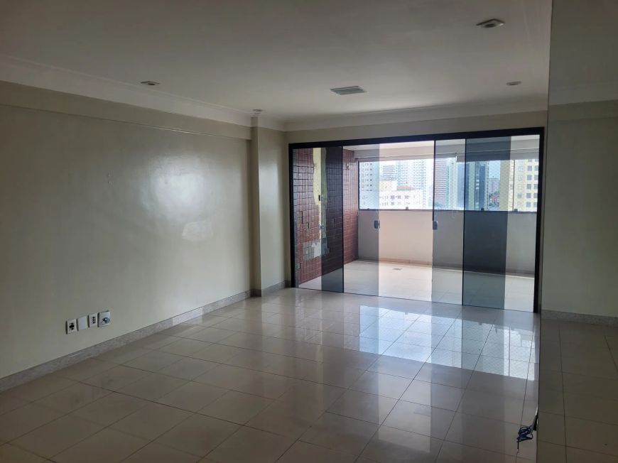 Ed. Rio Tamisa apartamento de 4 Suítes e 3 Vagas de garagem Venda- Belém - PA