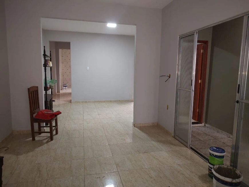VENDO CASA NA AV. PEDRO MIRANDA