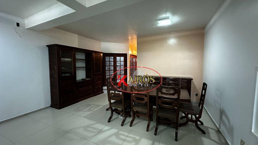 CASA A VENDA UMARIZAL - 3 QUARTOS SENDO 1 SUITE