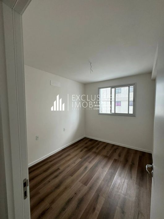 TORRE EVIDENCE — APTO DE 64 METROS, 2/4 SENDO 1 SUÍTE E 2 BANHEIROS
