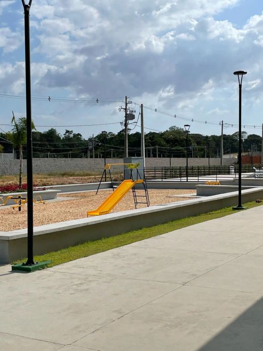 Cond. Bougainville Garden, terreno com 8x23,5, quitado e documentado, Belém/PA