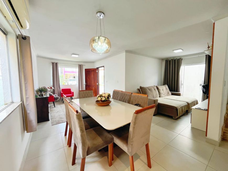 Eliane Franco vende Casa Duplex no Cond. Cidade Jardim 2 – R$ 1.200.000,00 (Aceita Financiamento)