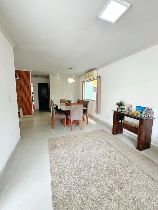 Eliane Franco vende Casa Duplex no Cond. Cidade Jardim 2 – R$ 1.200.000,00 (Aceita Financiamento)
