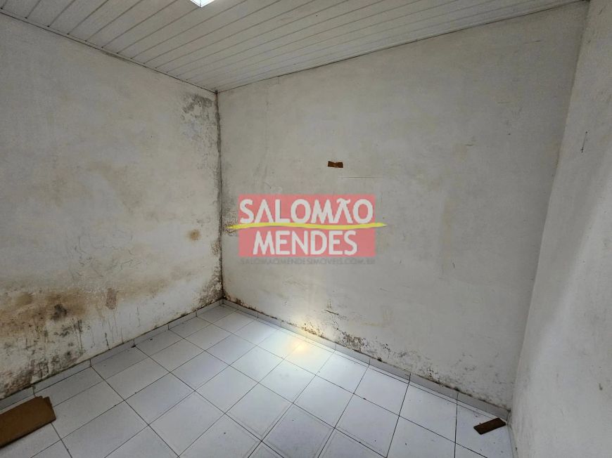 Casa na Vila Teta em Nazaré. Precisa Reforma