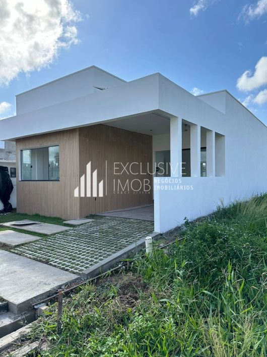 CASA NO GRAN PARAISO, SE 3/4 SENDO 1 SUÍTE, 112 METROS E 2 BANHEIROS