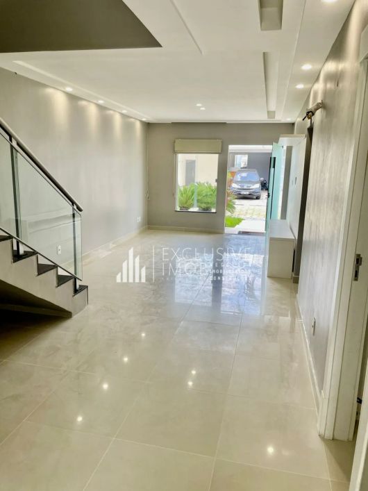 JARDIM ESPANHA — CASA DE 220 METROS, 4 SUÍTES E 5 BANHEIROS