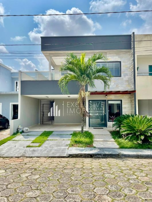 CASA NO JARDIM ESPANHA DE 220 METROS, 4 SUÍTES E 5 BANHEIROS
