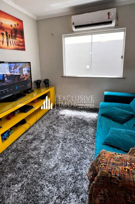 CIDADE JARDIM II, BELA CASA DE 220 METROS, 5/4 SENDO 4 SUÍTES E 5 BANHEIROS