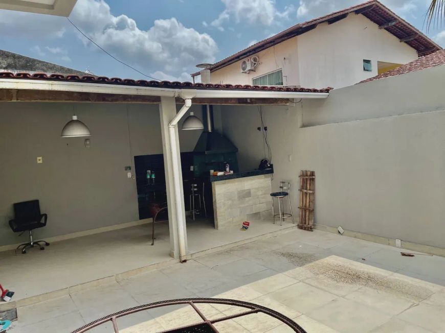 Condomínio Jardim Espanha, 220m², 4 suítes, 2 vagas, Parque Verde