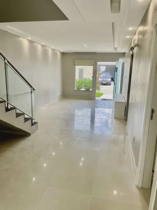 Condomínio Jardim Espanha, 220m², 4 suítes, 2 vagas, Parque Verde
