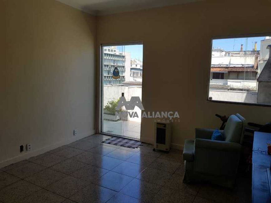 Apartamento - / Residencial / Copacabana