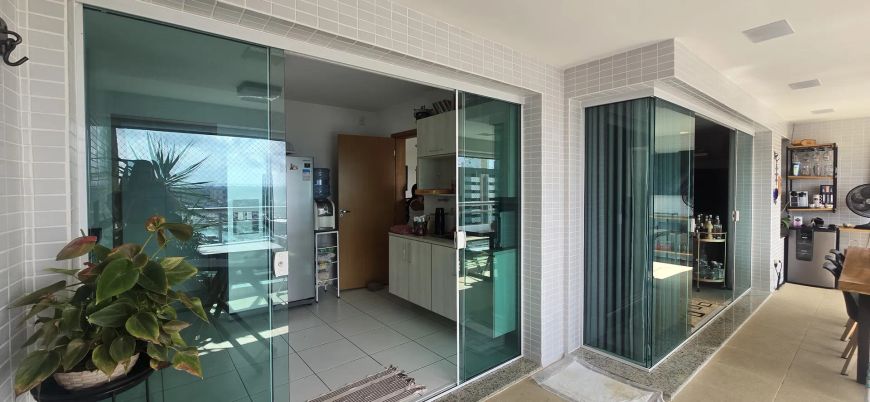 Bacelar Imóveis vende apartamento no Torre Triunfo, Marco, 170m², 3 suítes, 3 vagas de garagem