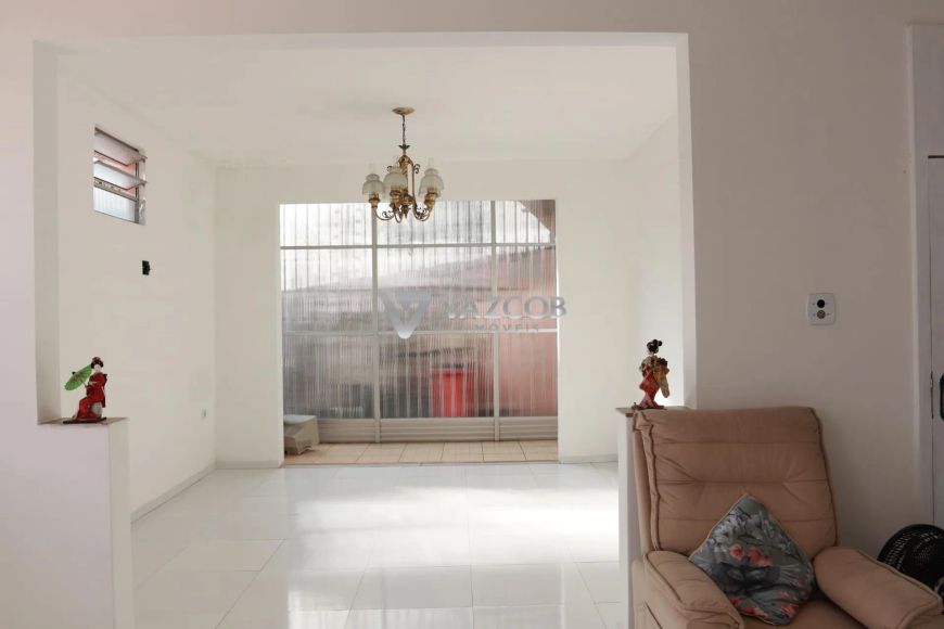 Casa com 04 suítes na Municipalidade