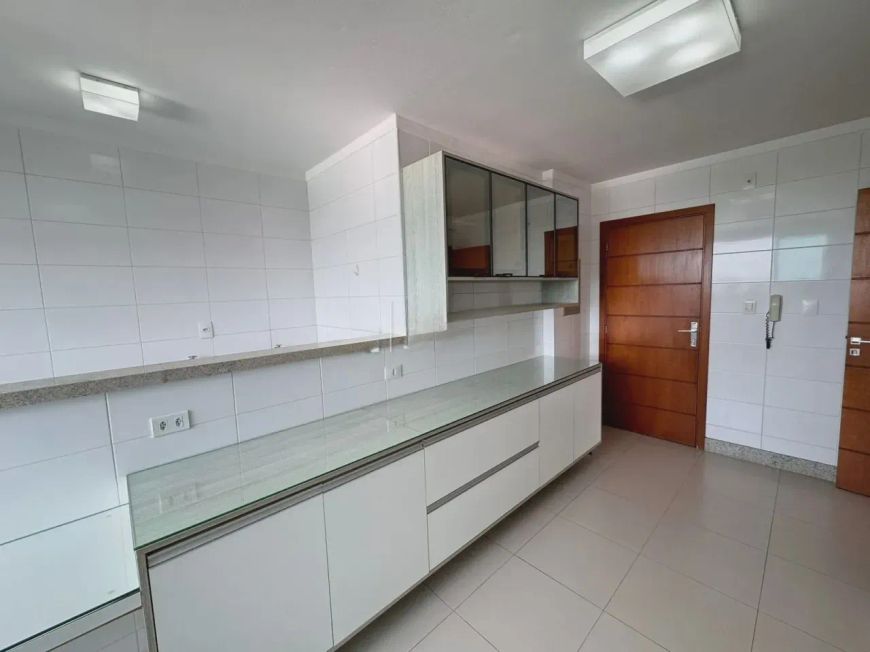 Residencial Mares do Sul, 184m², 4 suítes, 2 vagas, Marco