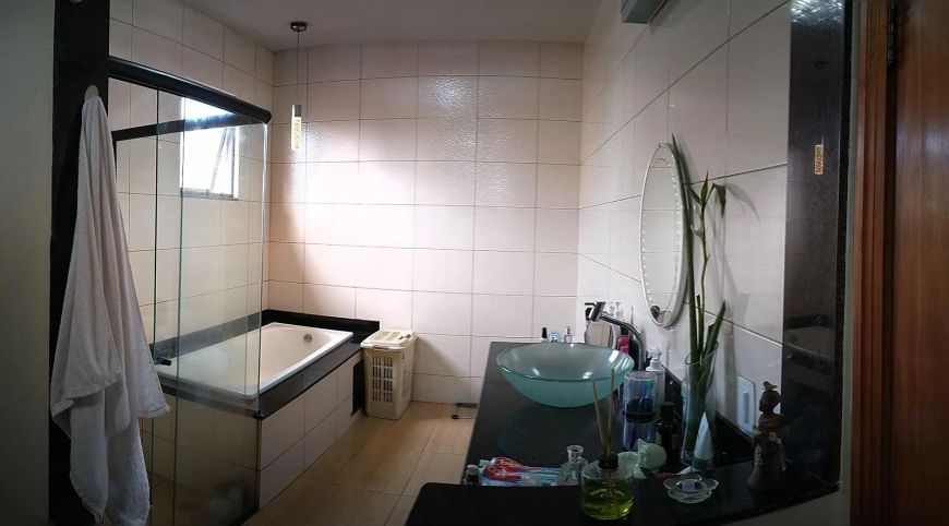 Bacelar Imóveis vende casa no Greenville II, com 4 suítes, av. Augusto Montenegro